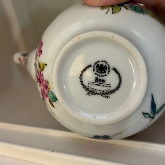 Porcelain Teapot  - Picture 3 of 5